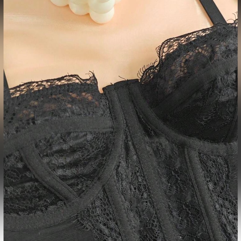 Luxe black corset crop top bralette - Picture 5 of 6